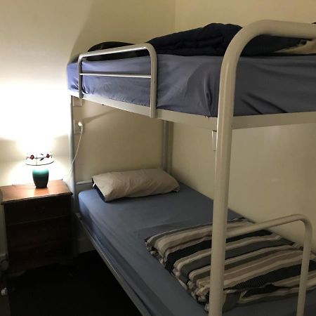 Geeky Gecko Backpackers Hostel Dunedin Luaran gambar