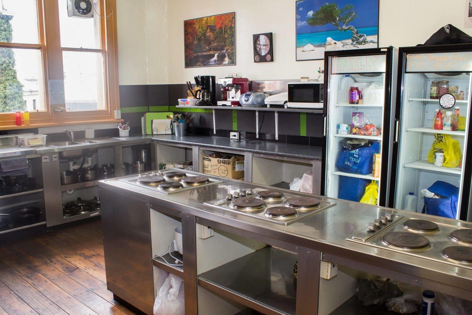 Geeky Gecko Backpackers Hostel Dunedin Luaran gambar